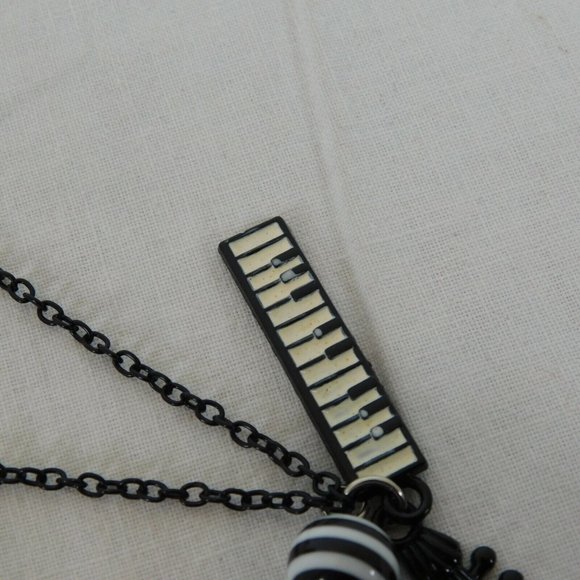 Music Themed Black & White Necklace Violin Cello Viola Keyboard Treble Clef 15" - Picture 5 of 7